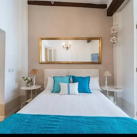 Ideal With Terrace Near The Valensiya